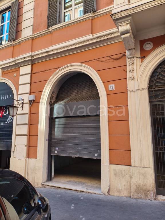 negozio in vendita a Roma in zona Esquilino