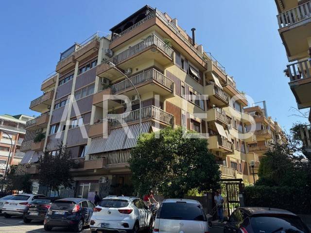 appartamento in vendita a Roma in zona Castel Fusano