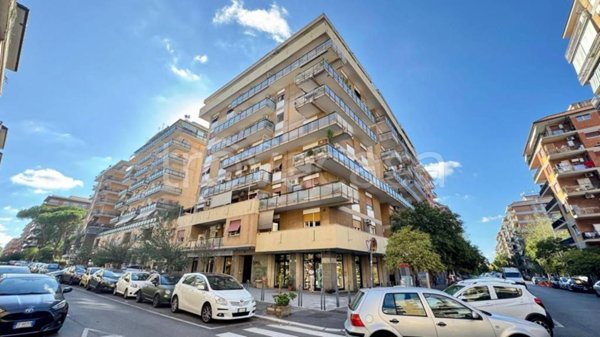 appartamento in vendita a Roma in zona Appio Claudio