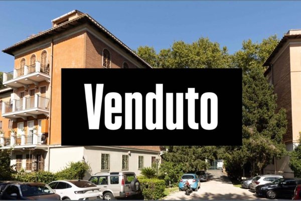 appartamento in vendita a Roma in zona Appio Latino