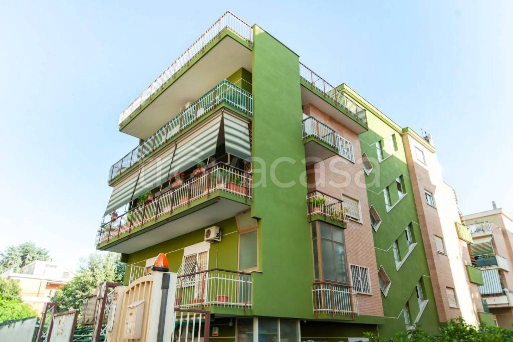 appartamento in vendita a Roma in zona Primavalle