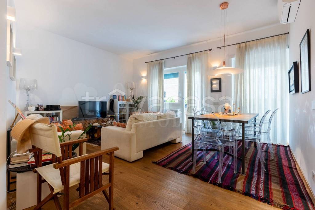 appartamento in vendita a Roma in zona Tor di Quinto