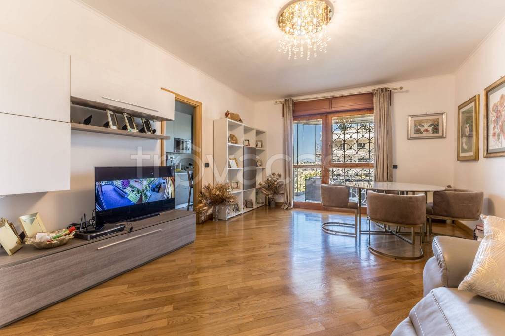 appartamento in vendita a Roma in zona Mezzocammino