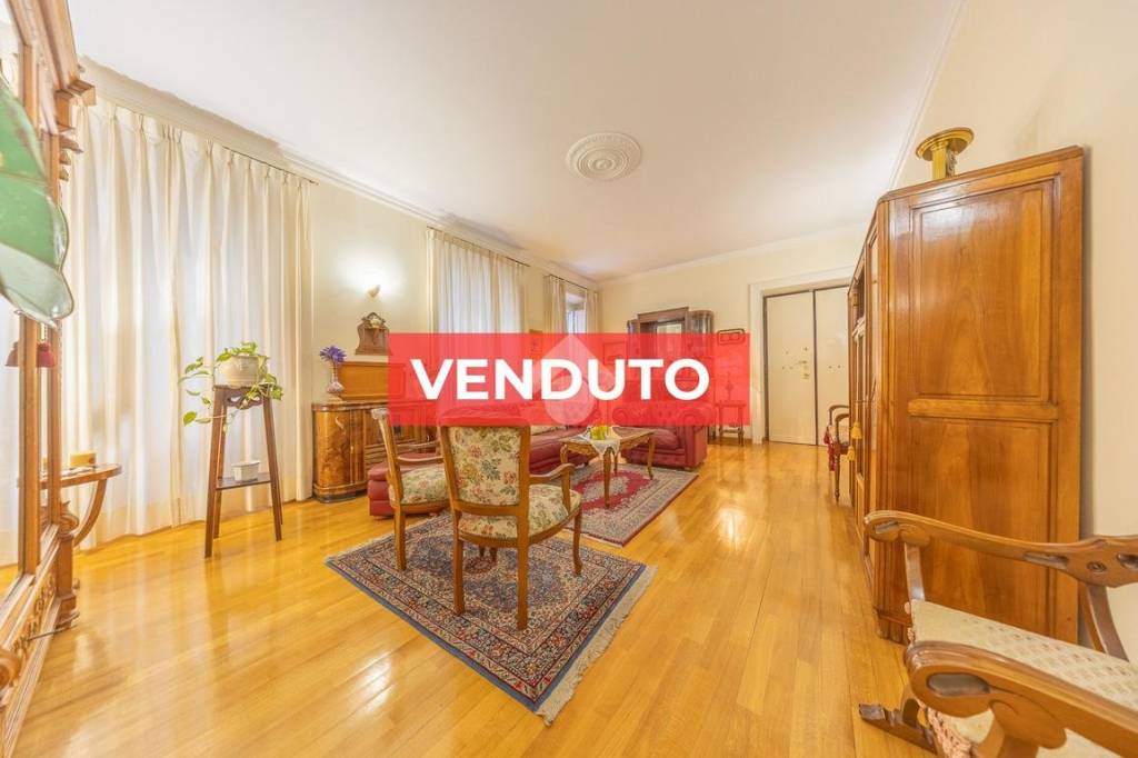appartamento in vendita a Roma in zona Rione Prati