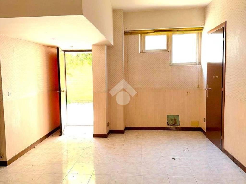 locale di sgombero in vendita a Roma in zona Labaro