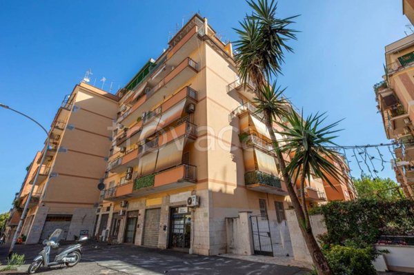 appartamento in vendita a Roma in zona Collatino