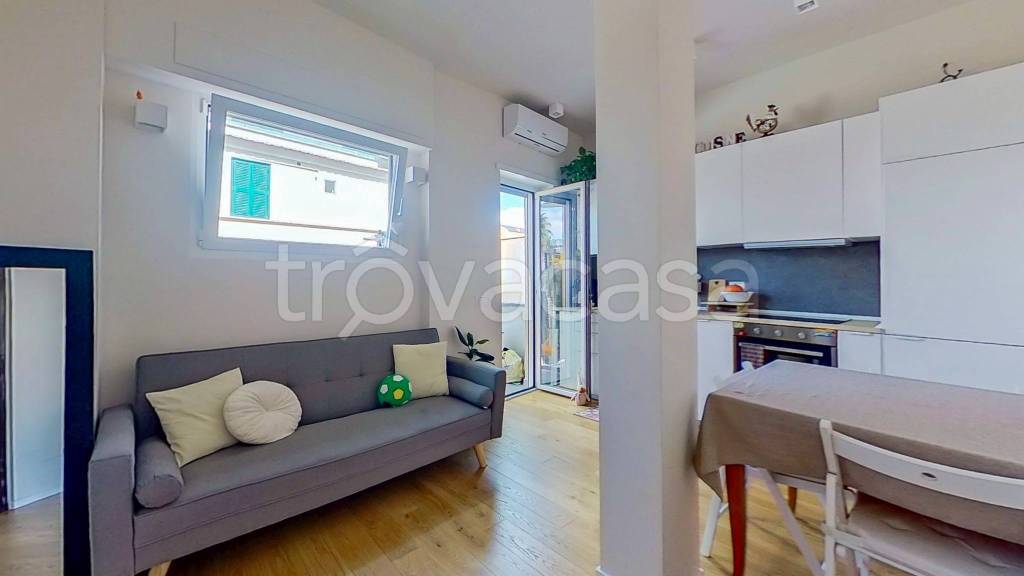 appartamento in vendita a Roma in zona Prenestino-Labicano
