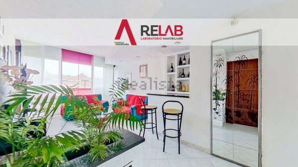 appartamento in vendita a Roma in zona Ostiense