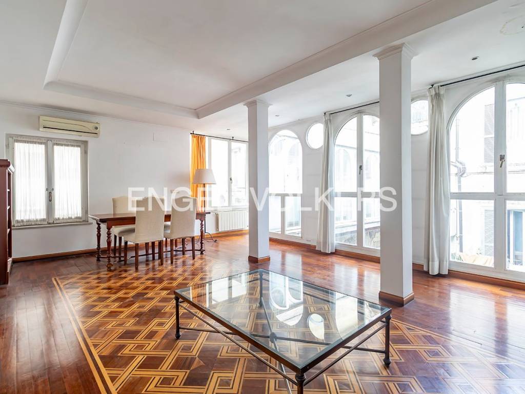 appartamento in vendita a Roma in zona Rione di Ponte