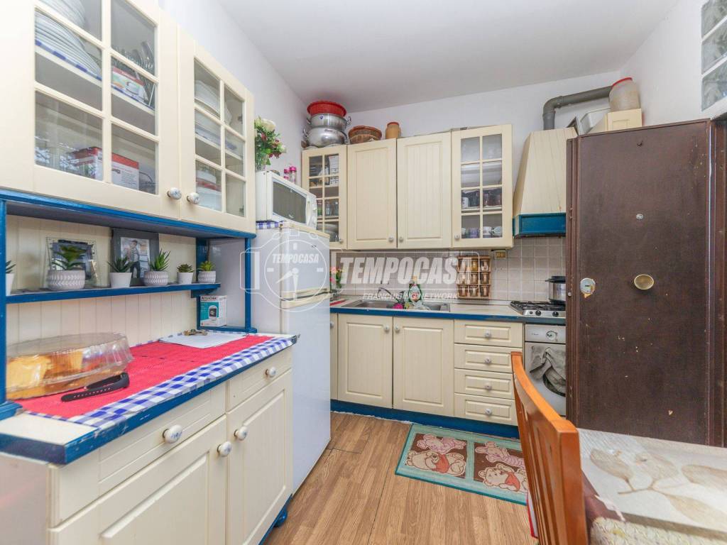 appartamento in vendita a Roma in zona Tuscolano