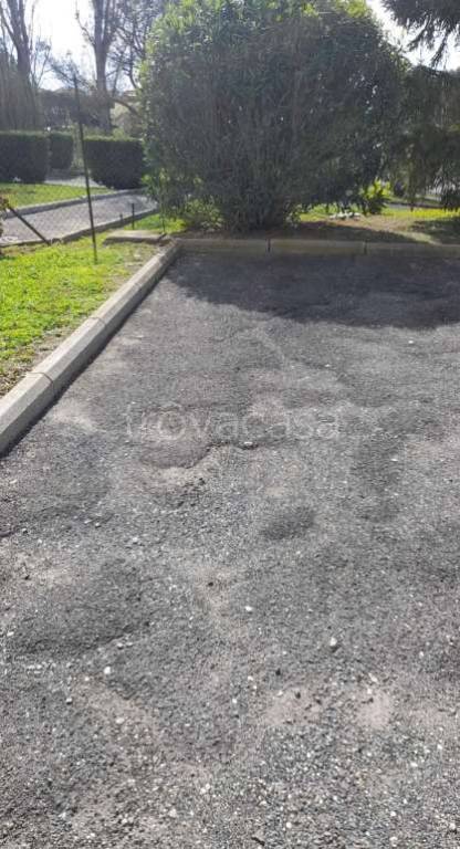appartamento in vendita a Roma in zona Dragoncello