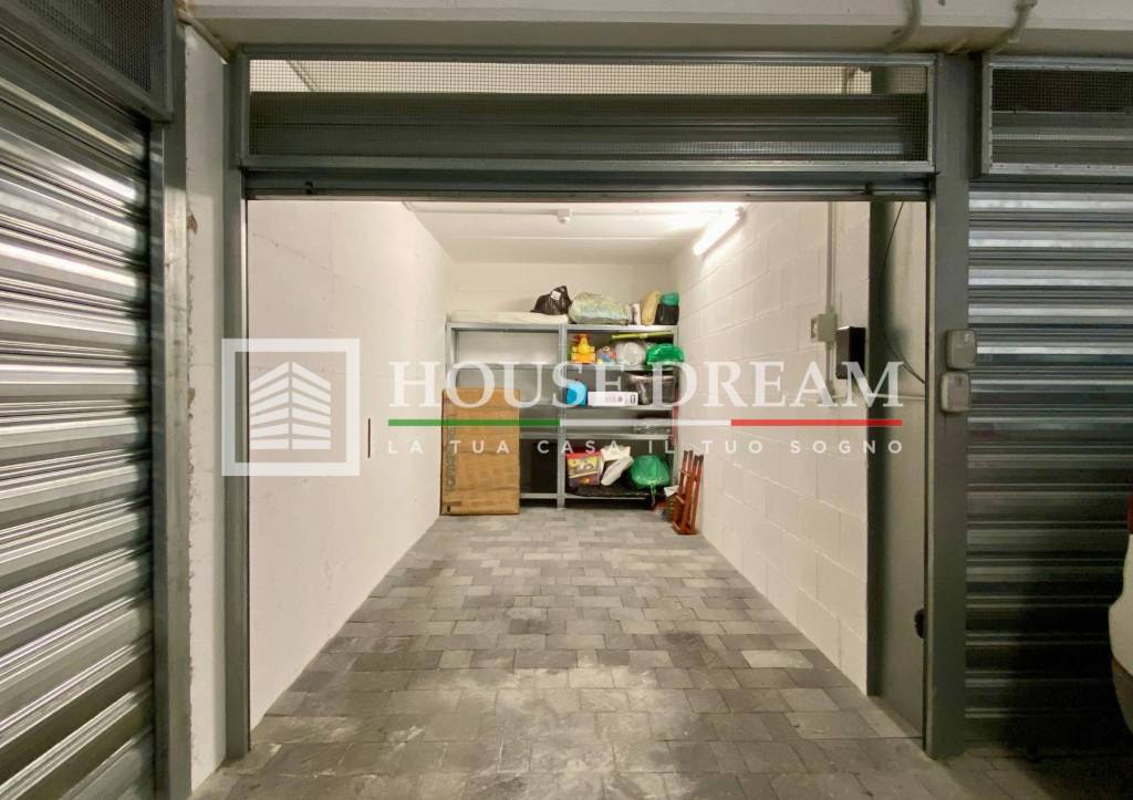 locale di sgombero in vendita a Roma in zona Prenestino-Centocelle