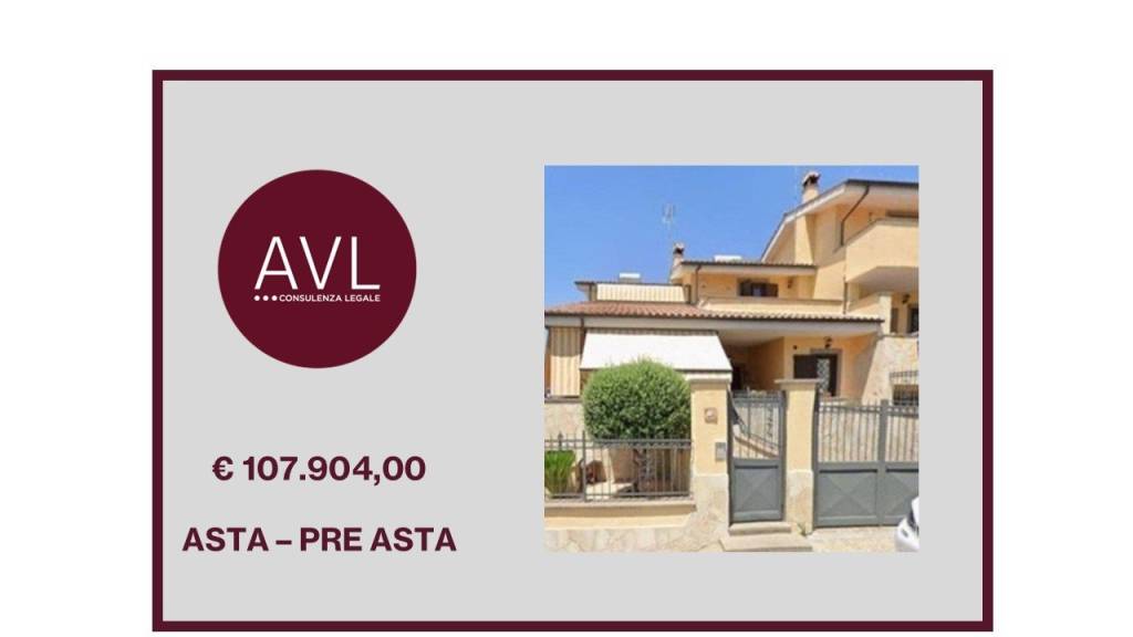 appartamento in vendita a Roma in zona Valle Muricana