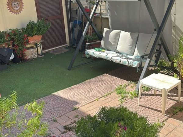 casa indipendente in vendita a Roma