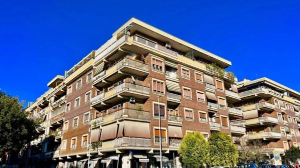 appartamento in vendita a Roma in zona Ostia