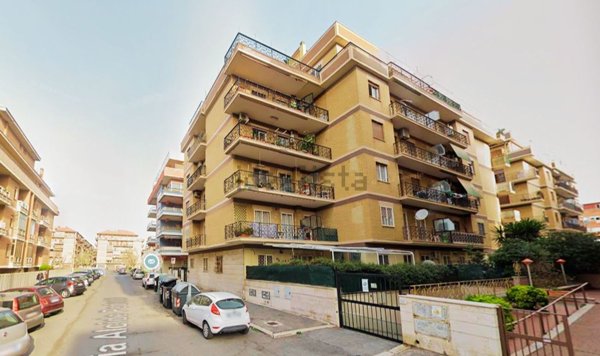appartamento in vendita a Roma in zona Ostia