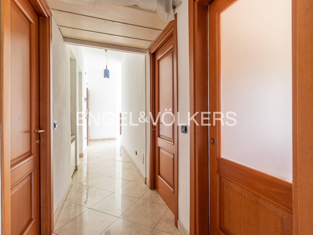 appartamento in vendita a Roma in zona Corviale