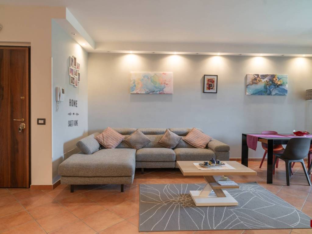 appartamento in vendita a Roma in zona Massimina/Casal Lumbroso