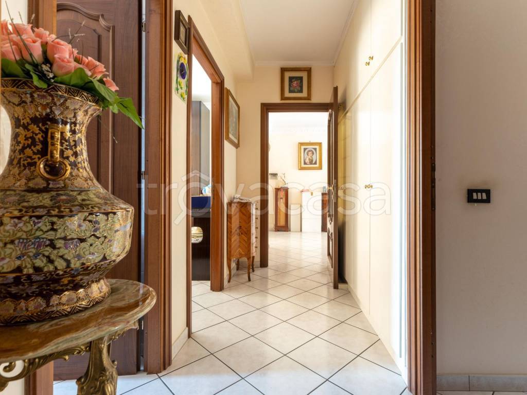 appartamento in vendita a Roma in zona Prenestino-Labicano