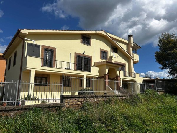 appartamento in vendita a Roma in zona Castel di Leva