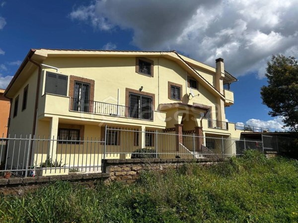 appartamento in vendita a Roma in zona Castel di Leva