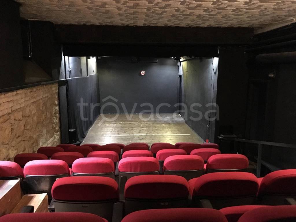 trivano in vendita a Roma in zona Appio Latino
