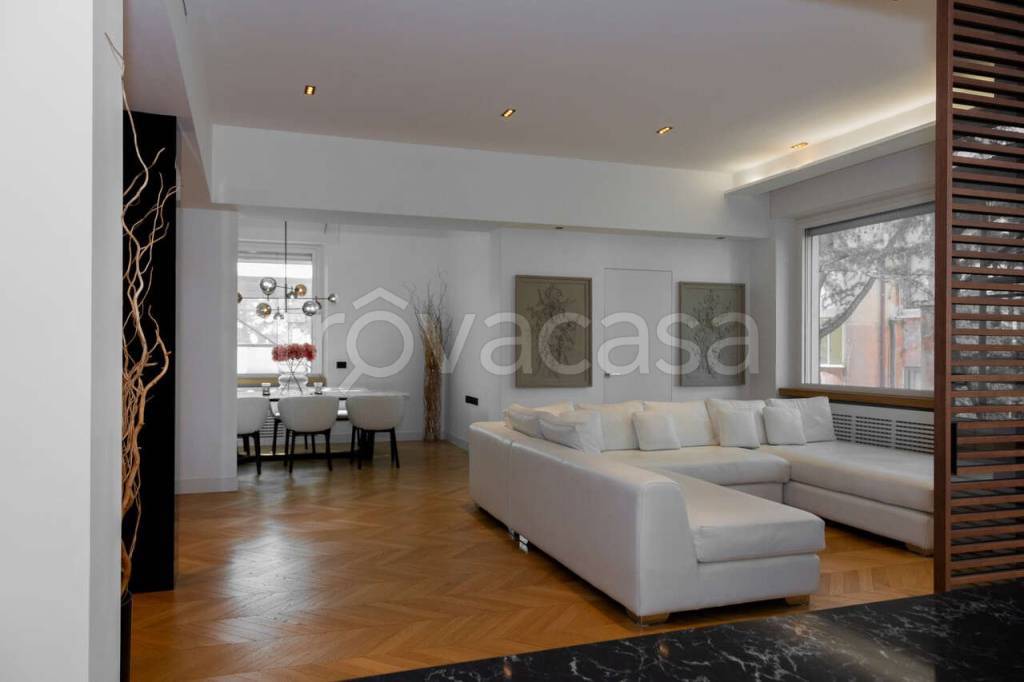 appartamento in vendita a Roma in zona Della Vittoria