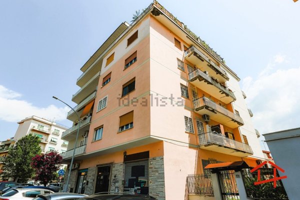 appartamento in vendita a Roma in zona Tuscolano