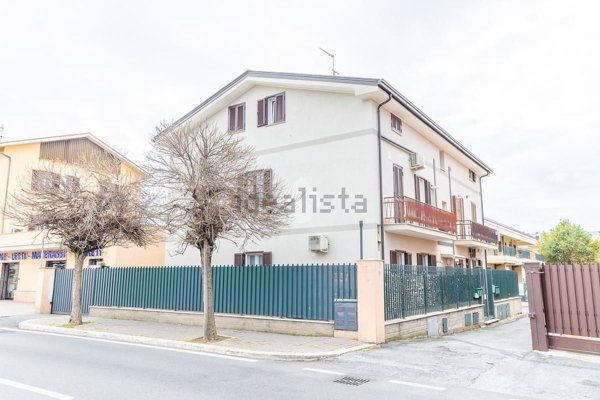 appartamento in vendita a Roma in zona Casal Morena