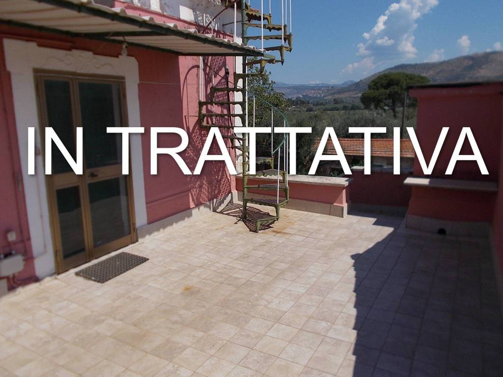 casa indipendente in vendita a Roma in zona Monte Sacro/Talenti