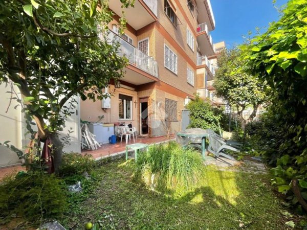 appartamento in vendita a Roma in zona Aurelio