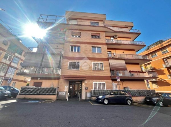 appartamento in vendita a Roma in zona Aurelio