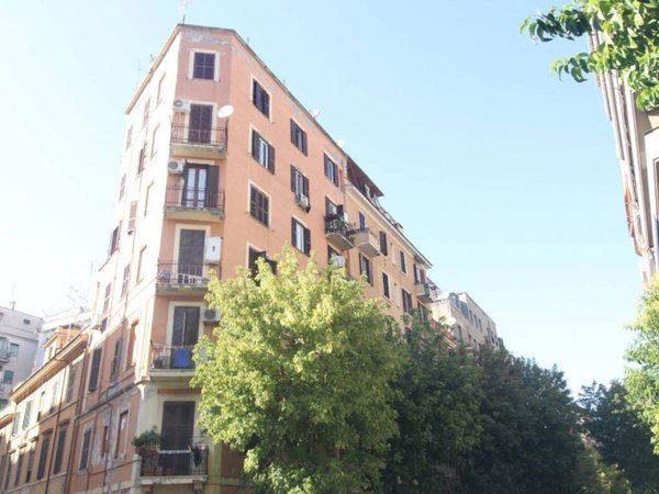 appartamento in vendita a Roma in zona Prenestino-Centocelle