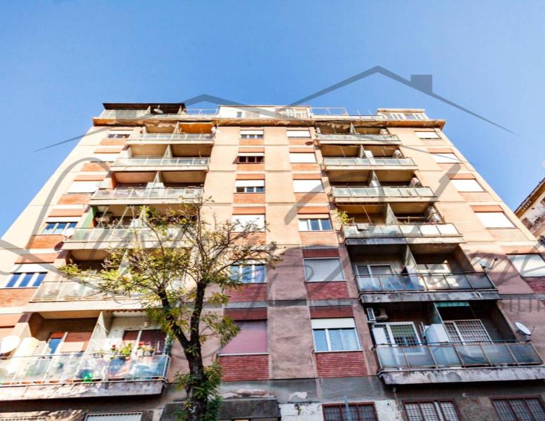 negozio in vendita a Roma in zona Ostiense