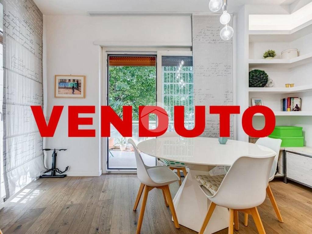 appartamento in vendita a Roma in zona Appio Latino