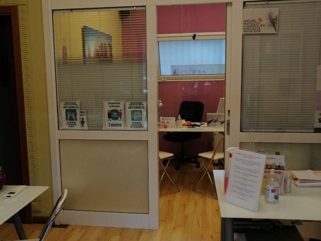 negozio in vendita a Roma in zona Tuscolano