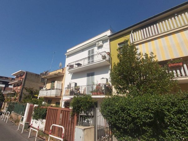 appartamento in vendita a Roma in zona Torre Angela
