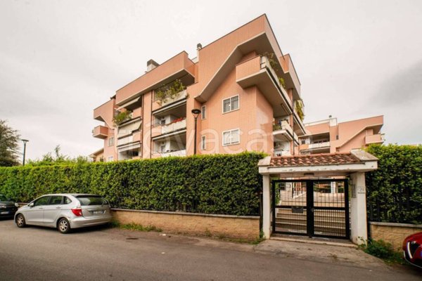 appartamento in vendita a Roma in zona Settecamini