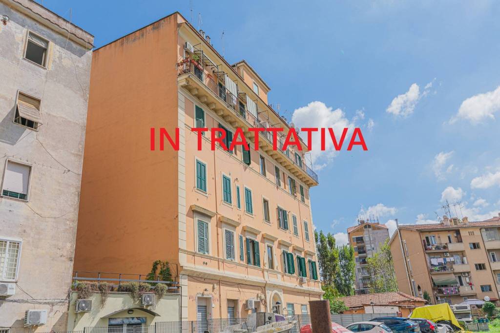 appartamento in vendita a Roma in zona Appio Claudio