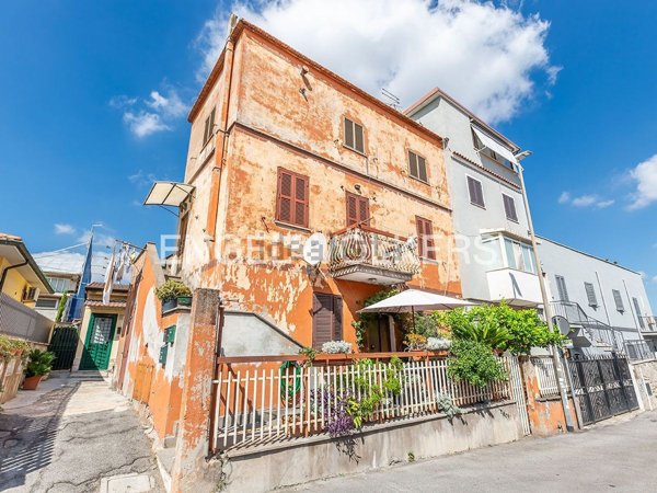 appartamento in vendita a Roma in zona Tor Vergata/Torrenova