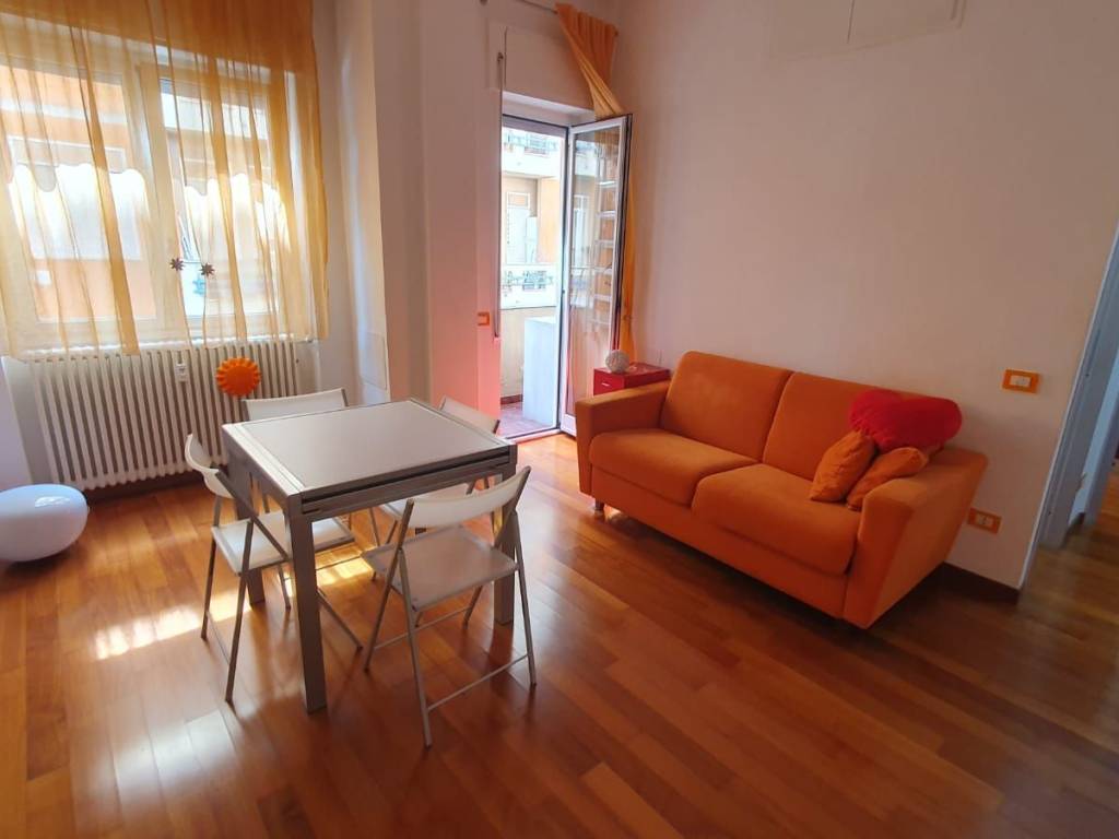 appartamento in vendita a Roma in zona Ostia