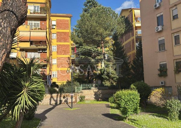 appartamento in vendita a Roma in zona Cinecittà