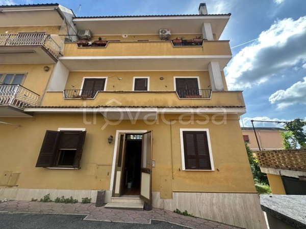 appartamento in vendita a Roma in zona Massimina/Casal Lumbroso