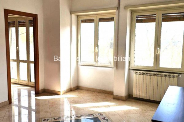 appartamento in vendita a Roma in zona Corviale