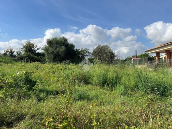 terreno agricolo in vendita a Roma in zona Casal Morena