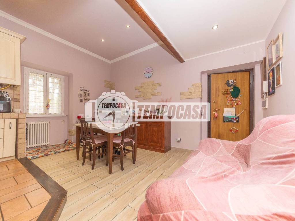 appartamento in vendita a Roma in zona Torre Maura