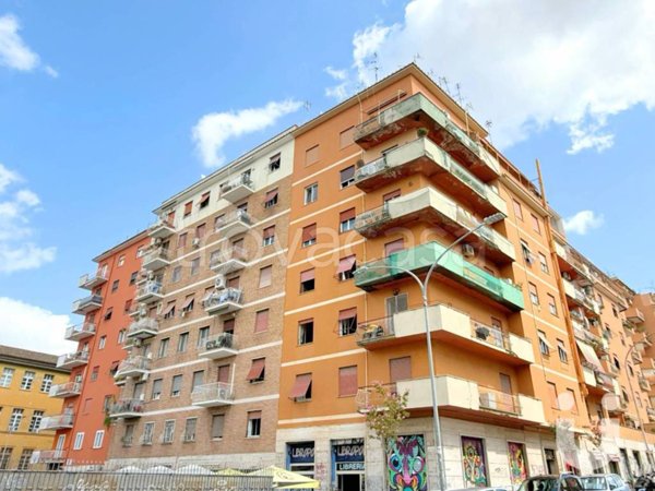 appartamento in vendita a Roma in zona Ostiense
