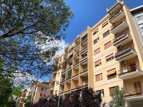appartamento in vendita a Roma in zona Appio Claudio
