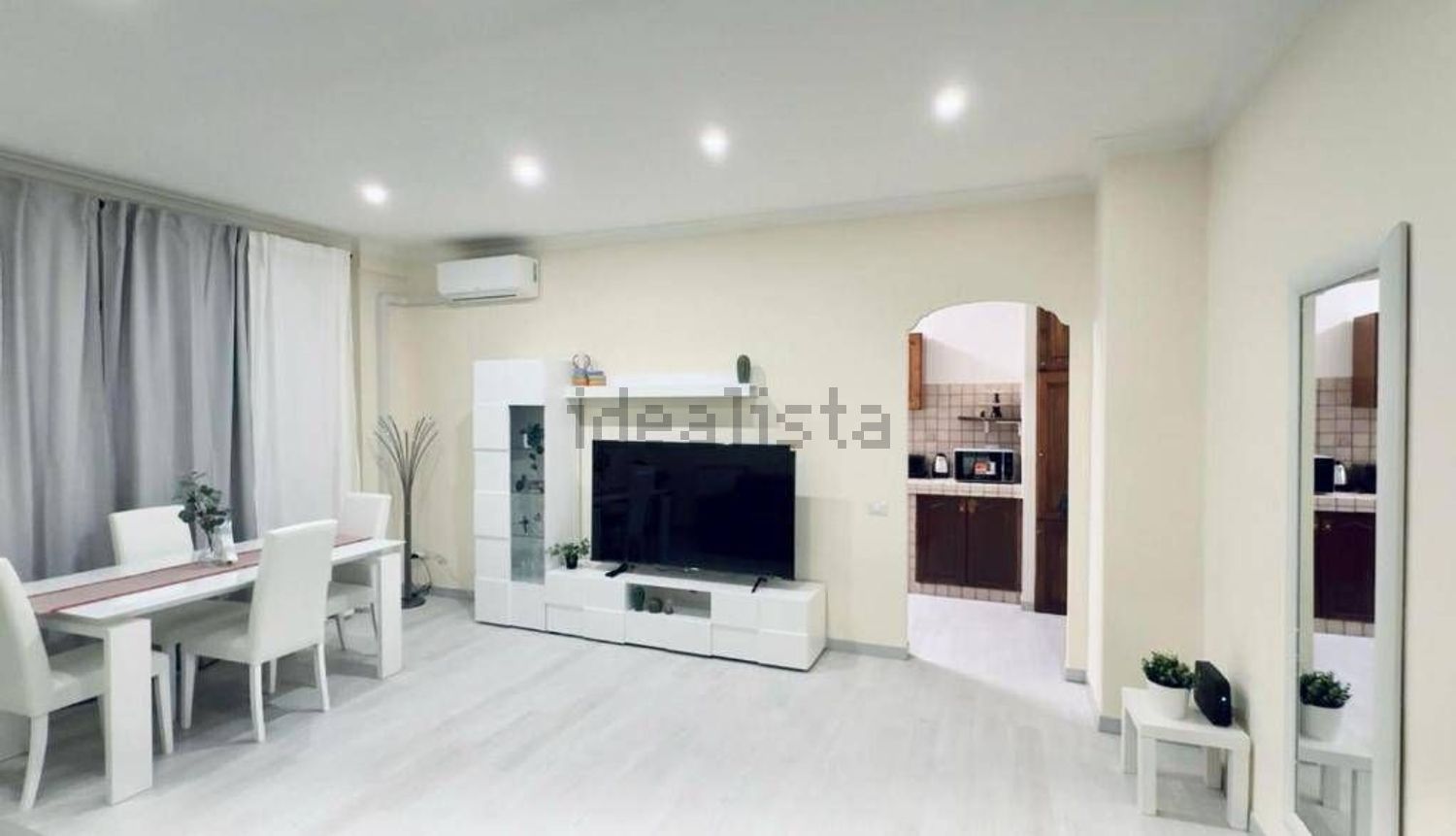 appartamento in vendita a Roma in zona Ostia