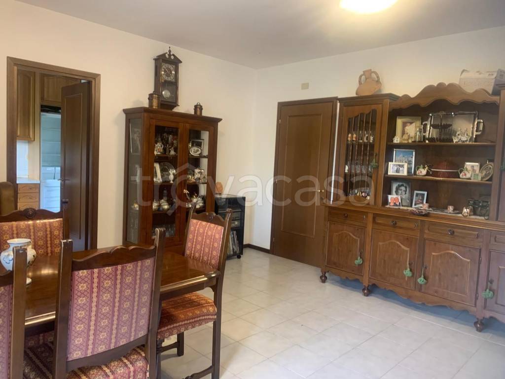 appartamento in vendita a Roma in zona Finocchio